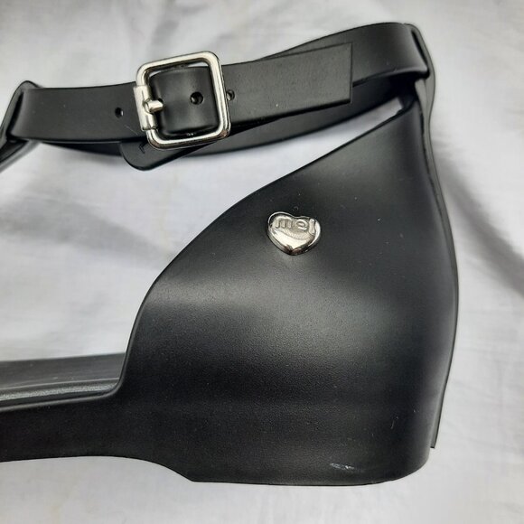 Mel By Melissa Black Jelly Sandals US 8 Ankle T Strap Flats EUR 39 - Picture 3 of 8
